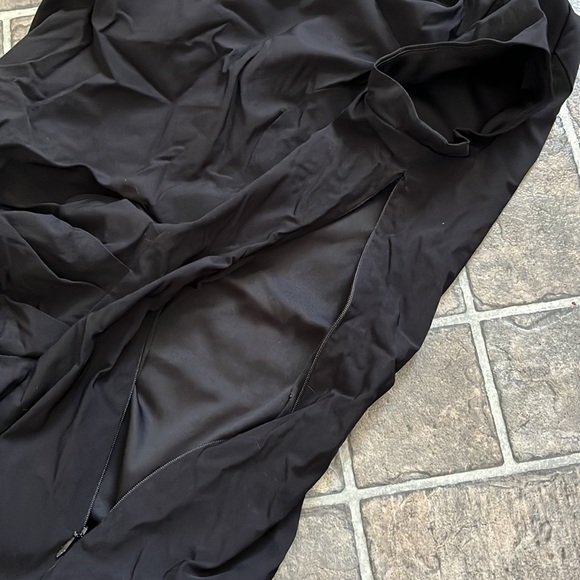 Le Chateau Black Dress - Picture 4 of 8